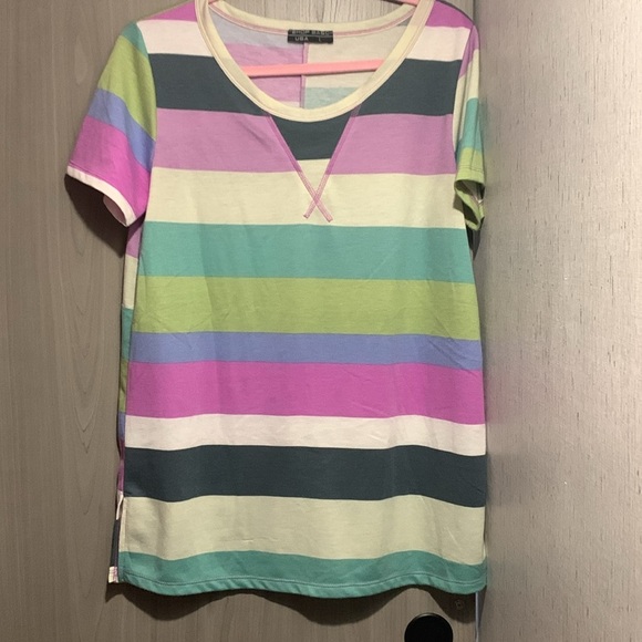 SHOP BASIC Stripped Soft Comfortable T-Shirt Large - Picture 5 of 7